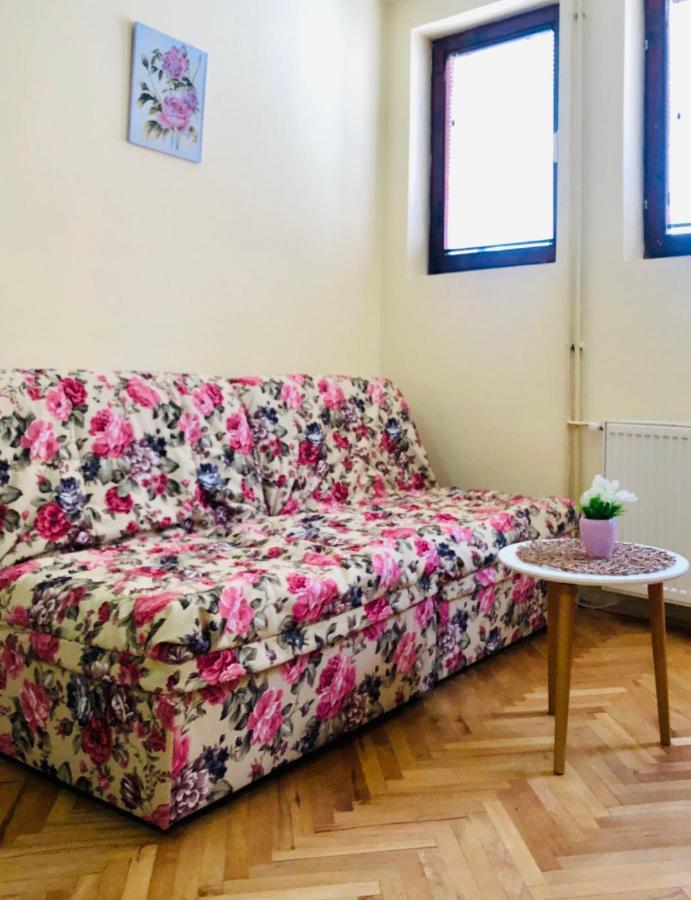 Kraguj Apartments 1 Kragujevac Esterno foto